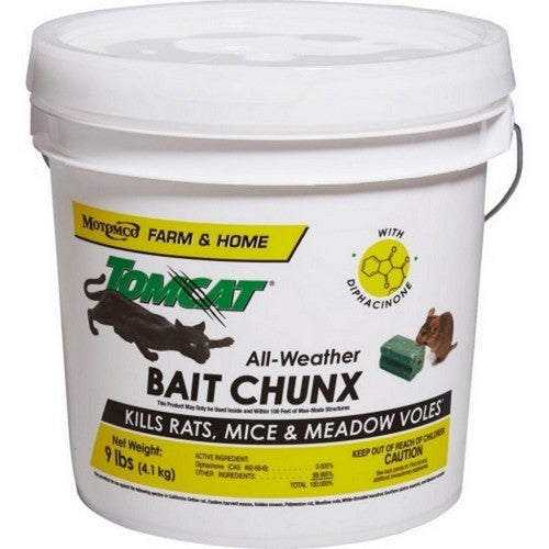 Tomcat, Tomcat All-Weather Bait Chunx Pail, 1 Oz / 9 Lbs