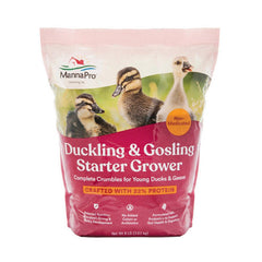 Duckling & Gosling Starter Grower Crumbles 8 Lbs by Manna Pro peta2z